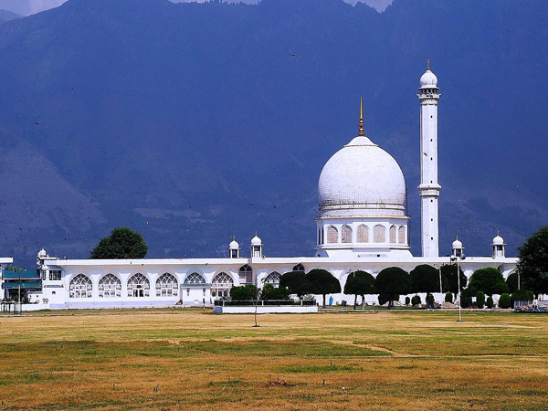 Hazratbal Shrine